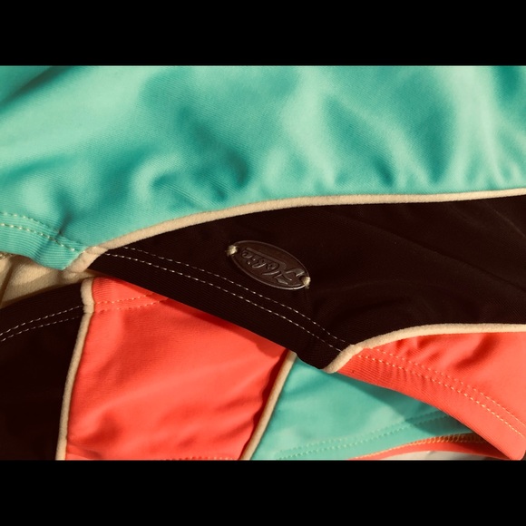 🌊 Hobie Bikini Bottom NWOT - Picture 3 of 4